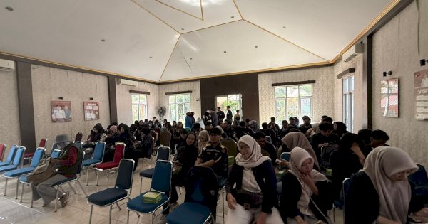 KKN Tematik Unibos dan DLH Makassar Dorong Edukasi Pengelolaan Sampah Berkelanjutan