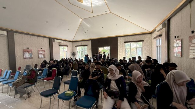 KKN Tematik Unibos dan DLH Makassar Dorong Edukasi Pengelolaan Sampah Berkelanjutan