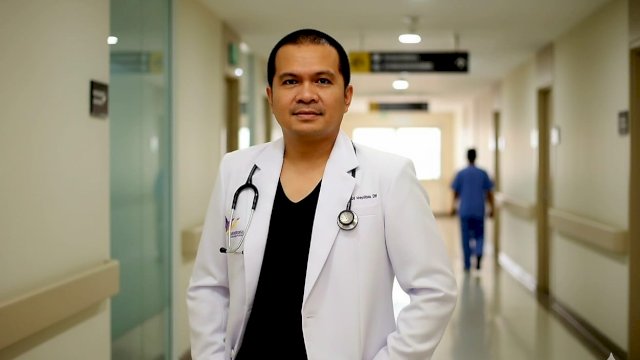 dr. Wachyudi Muchsin. 