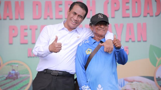 Amran Sulaiman Masuk Daftar Menteri Terbaik: Kinerja Pertanian Diapresiasi Publik di Setahun Pemerintahan Prabowo&ndash;Gibran
