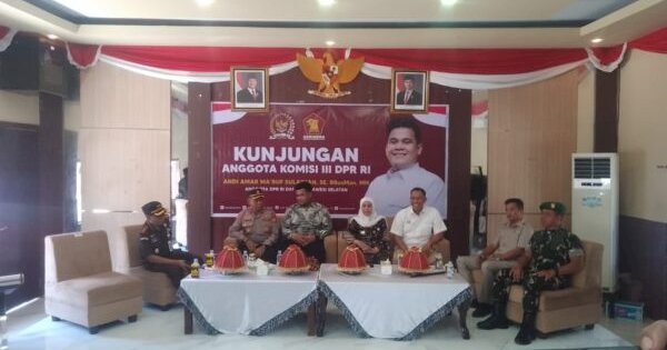 Wakapolres Sinjai Mohon Uluran Tangan Anggota DPR RI Andi Amar untuk Perbaikan Kantor Polres