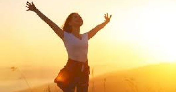 Bukan Uang, Studi Harvard Ungkap Rahasia Hidup Bahagia dan Panjang Umur