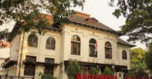 Dinas Kebudayaan Makassar Dorong Penguatan Regulasi Pelestarian Warisan Sejarah Lewat Rapat Harmonisasi Ranperda