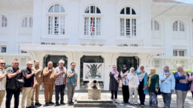 Kuliner Tradisional Hiasi Kunjungan ITBM ke Dinas Kebudayaan Makassar