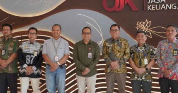 OJK Sulselbar Terima Kunjungan Kepala DJP Sulselbartra, Perkuat Sinergi Ekonomi