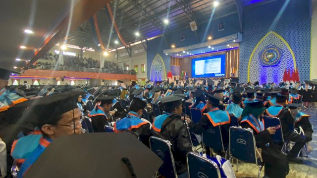 Gelaran wisuda ke 86 Unismuh Makassar. (Foto: Gita/HN)