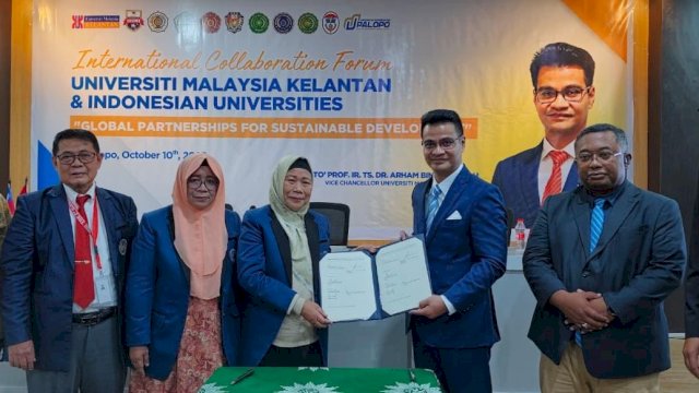 Pimpinan Unibos berpartisipasi dalam kegiatan International Collaboration Forum di Palopo. (Humas Unibos)