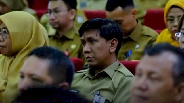 Pelaksana Tugas (Plt.) Sekretaris Badan Pendapatan Daerah (Bapenda) Kota Makassar, Zamhir Islamie Hatta, menghadiri Rapat Koordinasi Pencegahan Korupsi.