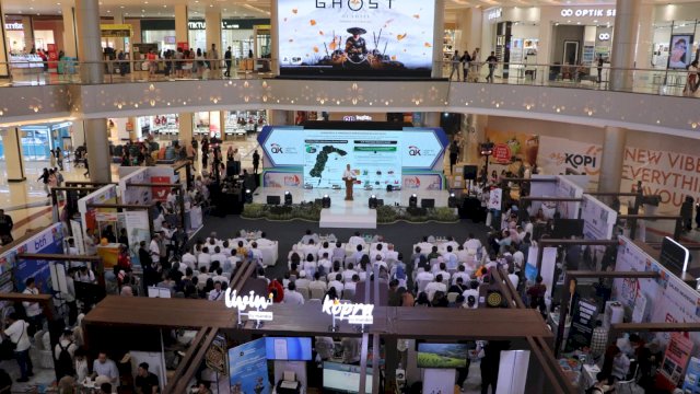 Suasana pembukaan FinEXPO 2025 di TSM Makassar. (Foto: dok OJK)