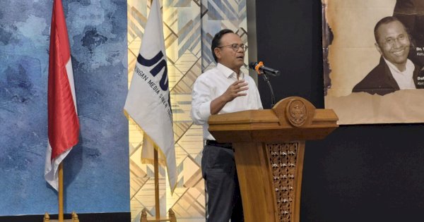 Hadiri Pengukuhan Pengurus Pusat JMSI, Ketua Dewan Pers Prof Komaruddin: Bisnis Informasi Tak Akan Mati