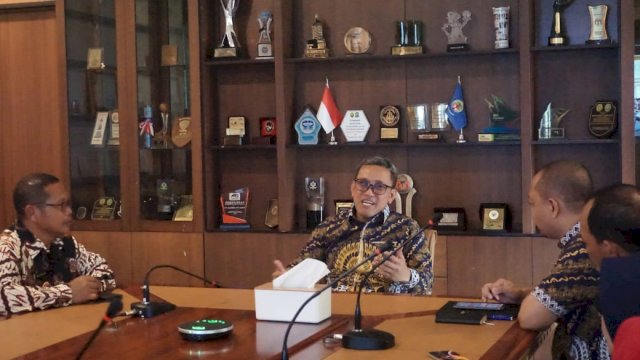 Bupati Jeneponto, H. Paris Yasir, mengikuti Zoom Meeting bersama staf ahli ekonomi kerakyatan Provinsi Sulsel, Dr. Since Erna Lambang ||Ist_aswin@harian.news 