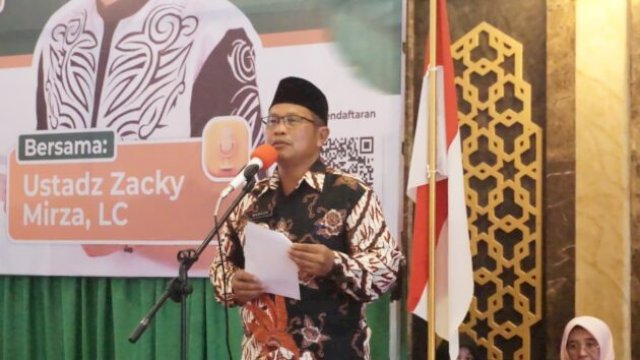 Pj. Sekda Jeneponto, Maskur, memberikan sambutan dalam kegiatan Safari Dakwah Dompet Dhuafa ||Ist_aswin@harian.news 