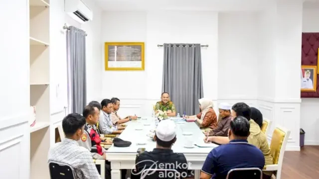 Wakil Wali Kota Palopo, Akhmad Syarifuddin saat pertemuan bersama pihak terkait. 