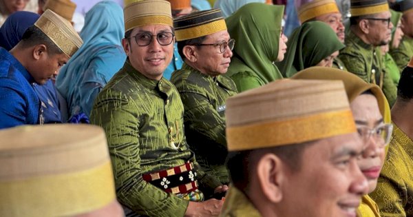 Makassar Rayakan HUT ke-418, Kadis Pariwisata Turut Kenakan Pakaian Adat
