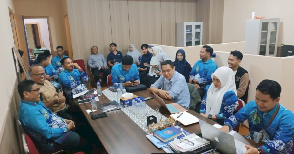 Unismuh Makassar Kolaborasi ICMI Sulsel Perkuat Kompetensi Jurnalistik Siswa