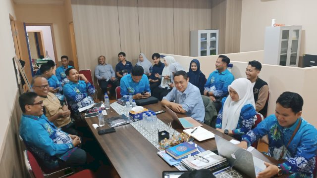 Unismuh Makassar Kolaborasi ICMI Sulsel Perkuat Kompetensi Jurnalistik Siswa