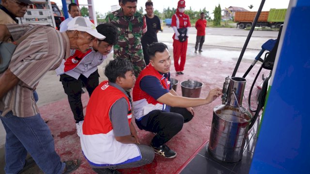 Melalui lembaga penyalur SPBU 74.907.03 kembali membuka operasional SPBU tersebut setelah menjalani proses renovasi.