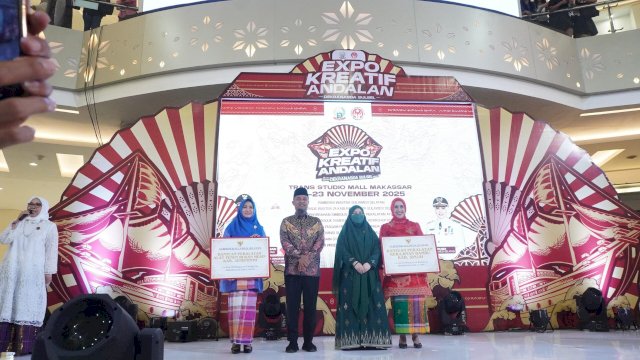 Hadiri Expo Kreatif di TSM, Ketua Dekranasda Dukung Pengembangan Produk Andalan UMKM