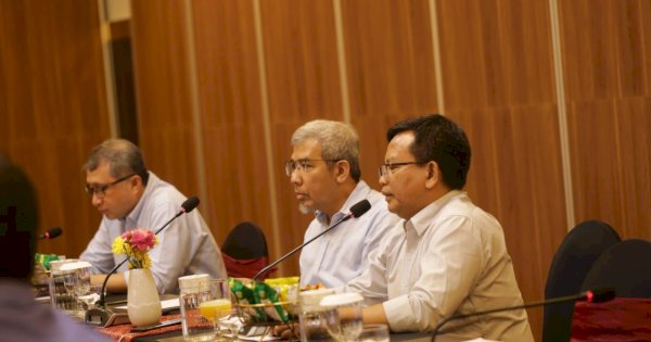 Guru Besar Airlangga Ungkap Sejumlah Tantangan Ekonomi Syariah di 2025