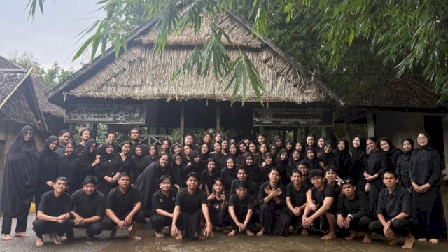 Mengenal Struktur Politik Ammatoa: Mahasiswa Unhas Kunjungi Kajang Dalam