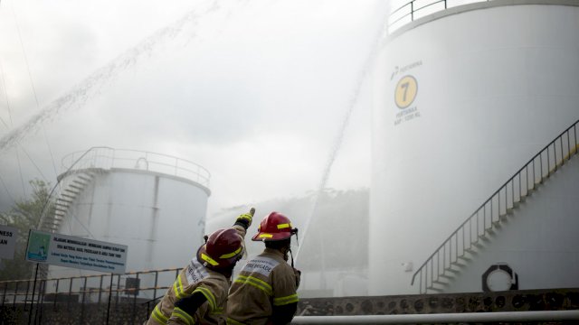 Pertamina Patra Niaga menggelar latihan simulasi penanggulangan keadaan darurat.