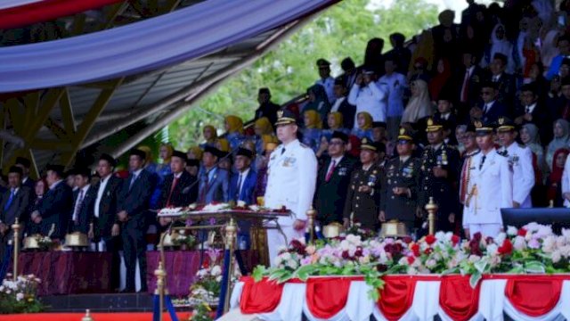 Upacara Hari Ulang Tahun (HUT) ke-80 Kemerdekaan Republik Indonesia tingkat kabupaten Pangkep berlangsung khidmat dipusatkan di lapangan alun-alun Citra Mas, Pangkajene, Ahad (17/8) ||handover 