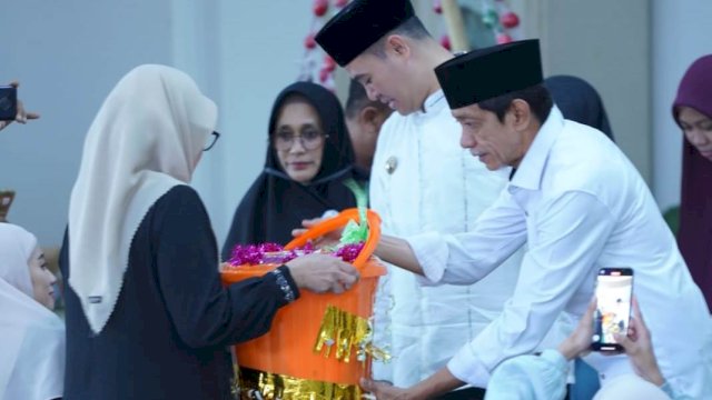 Peringatan Maulid Nabi Muhammad SAW 1447 H di Rumah Jabatan (Rujab) Bupati Pangkep, Senin (15/9/2025) ||handover 