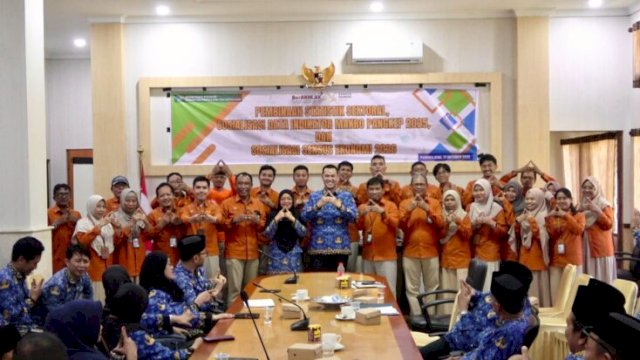 Kegiatan sosialisasi sensus ekonomi 2026 Badan Pusat Statistik (BPS), berlansung di ruang Pola lantai II Kantor Bupati Kabupaten Pangkajene dan Kepulauan, Jumat (17/10).||handover 