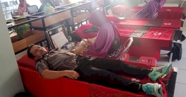 PMR SMA Islam Athirah Bukit Baruga Gelar Donor Darah, Kumpulkan 17 Kantong