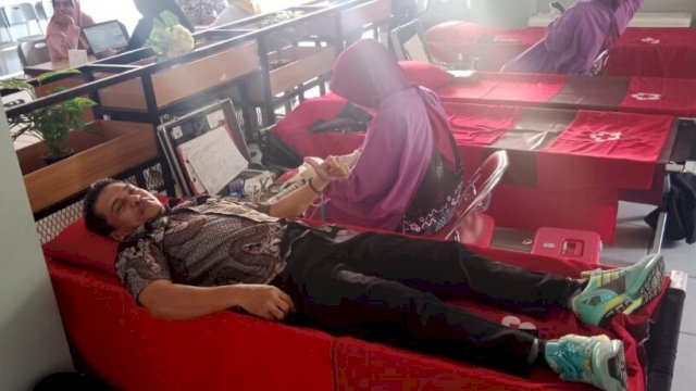 Donor darah di SMA islam Athirah. (Foto: ist)