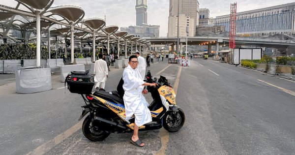 Biker Asal Makassar Buktikan Ketangguhan Yamaha XMAX: Sukses Lintas Negara hingga Tembus Tanah Suci Mekah