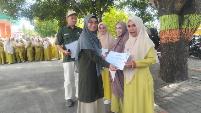 Tingkatkan Kualitas Layanan, RSUD HASDR Hadirkan Perawat Berpengalaman dari Magang RSKD Dadi