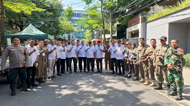 Pemkot Makassar Hadir di TPS, Camat Mamajang Kawal Pemilihan RT/RW 2025