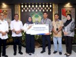 BRI Sungguminasa Serahkan Ambulance Program BRI Peduli TJSL kepada Pemerintah Kabupaten Gowa
