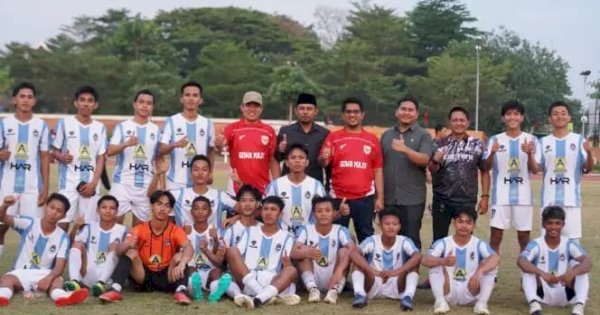 Dua Wakil Ketua DPRD Gowa Manager Tim Sepakbola U-20 Kecamatan Somba Opu
