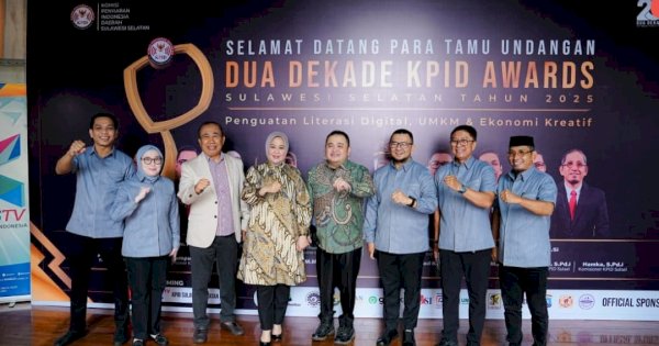 Radio Venus Kembali Rebut Piala KPID Award 2025