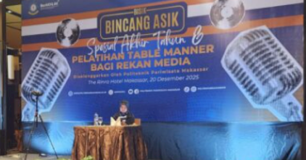 Poltekpar Makassar Bekali Jurnalis Pelatihan Table Manner