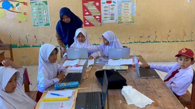 Ilustrasi ujian berbasis online di Sekolah Dasar ||doc_harian.news@sdn187maccini