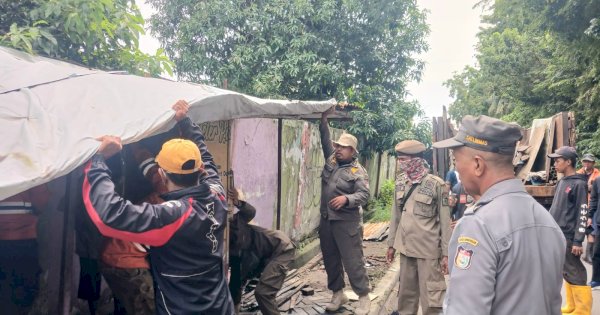 Macet Bertahun-tahun di Jalan Samping Unifa Akhirnya Terurai, Pemkot Makassar Tertibkan Lapak Liar Jalan Saripa Raya