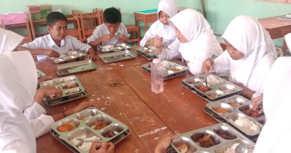 Anggaran Makan Bergizi Gratis Capai Rp51,5 Triliun di 2025, Ini Rinciannya!
