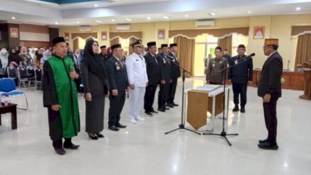 Bupati Jeneponto, H. Paris Yasir, melantik pejabat tinggi untuk penyegaran organisasi dan penguatan kinerja ASN ||Ist_aswin@harian.news 