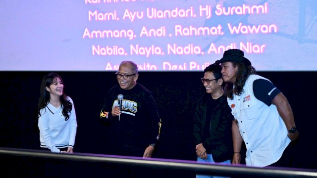 IAS mengapresiasi karya anak Makassar di industri film usai nobar Uang Passolo, Minggu (18/1). (Dok. Tim Media)