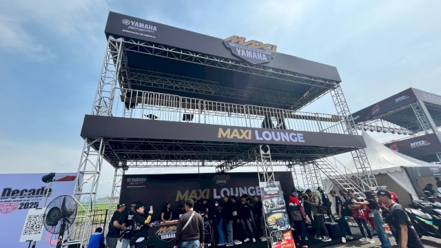 MAXI Yamaha dan PRO STREET Rayakan Satu Dekade Lewat MAXI Drag Combat di Bandung