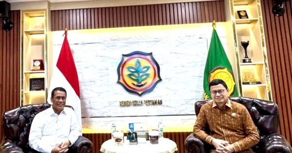 Dari Pangan Sehat Sukseskan Program MBG ke Obat Herbal: Pertemuan Taruna Ikrar dan Amran Sulaiman Perkuat Kemandirian Nasional