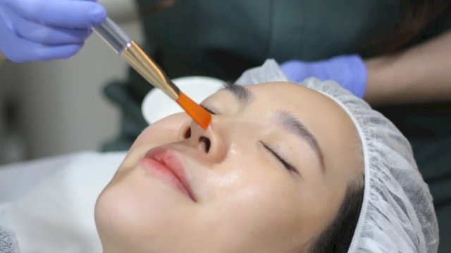 Peel dengan kuas. (Dok. IST)