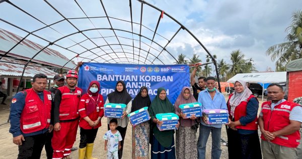 Kolaborasi Kemanusiaan, Bosowa Peduli–PMI Distribusikan Bantuan bagi Penyintas di Pidie Jaya