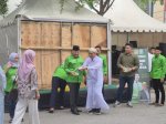 Deng Ical Tebar &ldquo;Cinta&rdquo;, PKB Sulsel Bagikan Takjil ke Pengguna Jalan
