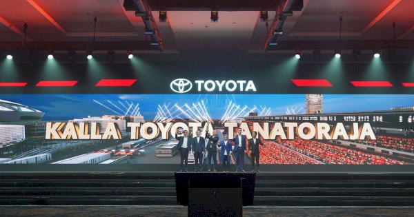 Kalla Toyota Sabet Banyak Penghargaan di Ajang Toyota Dealer Convention Bali