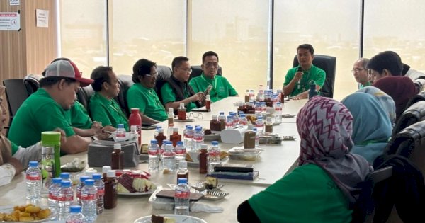 SulawesiPos.com Gelar Pertemuan Bersama Dewan Pembaca di AAS Building Makassar