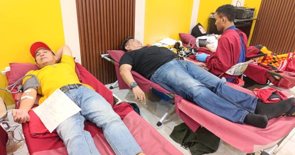 Aksi Kemanusiaan di Lingkungan Kerja, Perumda Pasar Makassar Gelar Donor Darah dan Cek Kesehatan